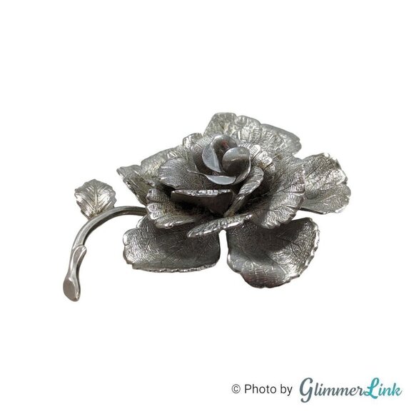 Vintage 70s Monet Textured Rose Silver Tone Brooch - Picture 3 of 8